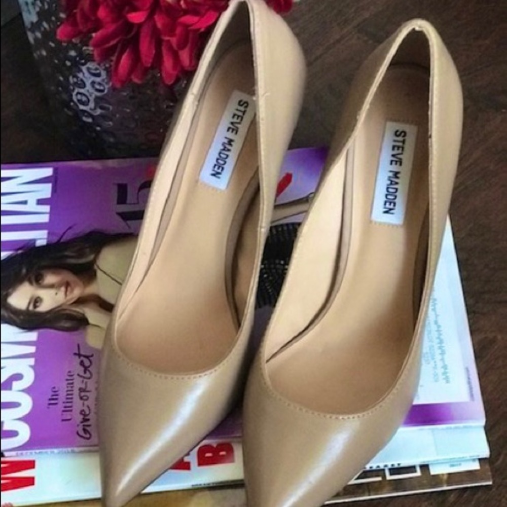 Steve Madden Nude Pumps Heels - Picture 4 of 5